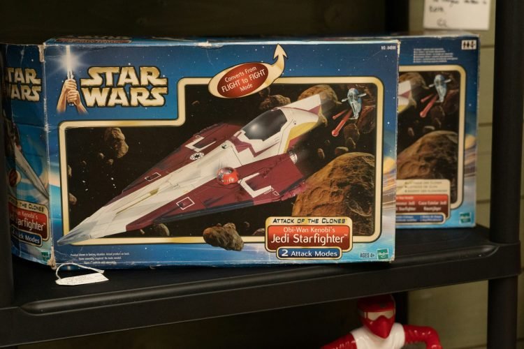 nick-fewings-cYornPRfGOw-unsplash star wars retro space ship toy attack of the clones